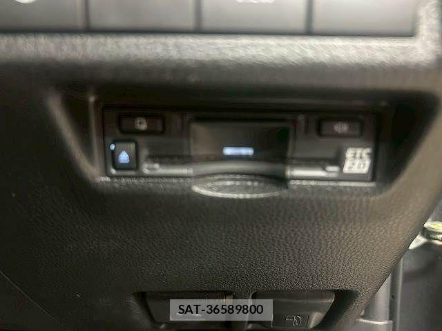 Toyota RAV4 2023-03 7359522-10
