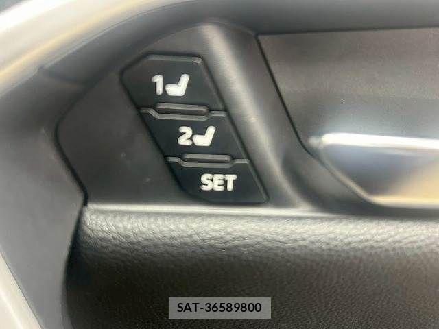 Toyota RAV4 2023-03 7359522-11