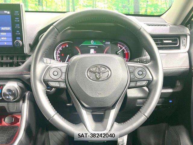 Toyota RAV4 2021-05 7359545-11
