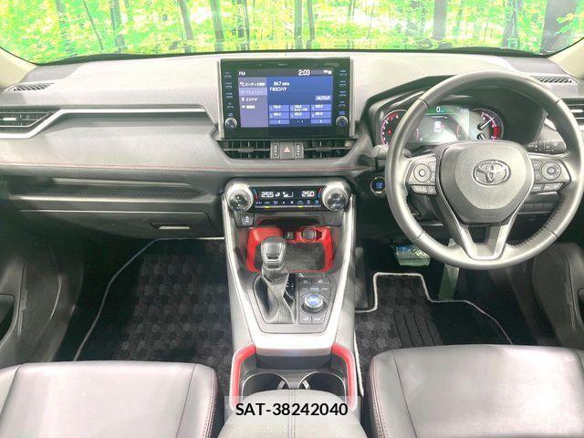 Toyota RAV4 2021-05 7359545-1