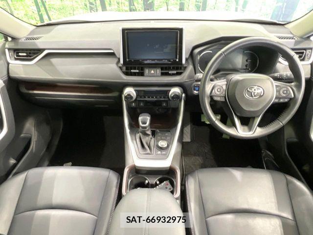 Toyota RAV4 2020-02 7359558-1