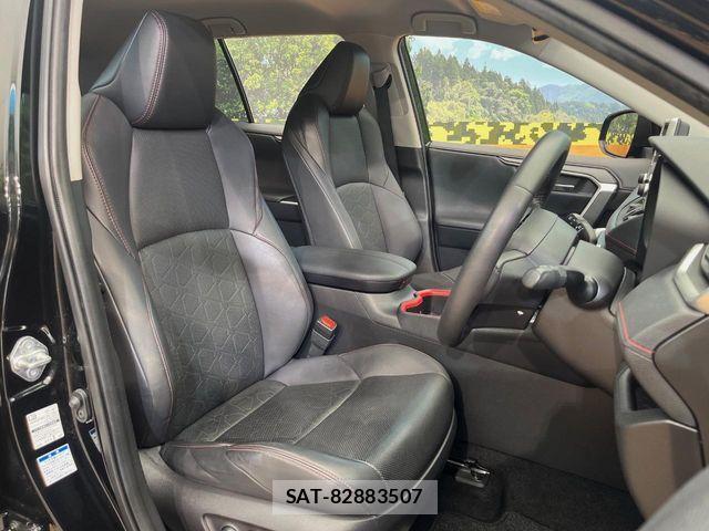 Toyota RAV4 2022-07 7359560-9