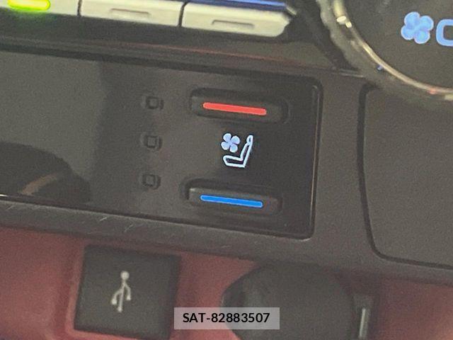 Toyota RAV4 2022-07 7359560-4