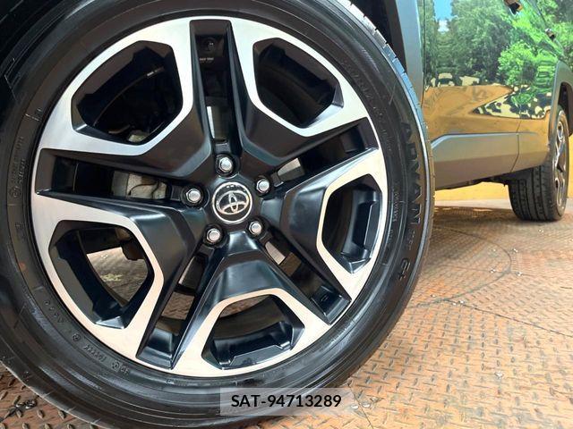 Toyota RAV4 2019-07 7359552-12