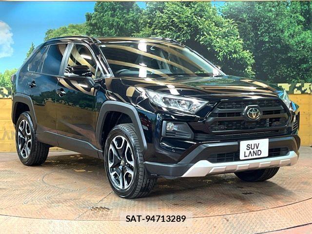Toyota RAV4 2019-07 7359552-15
