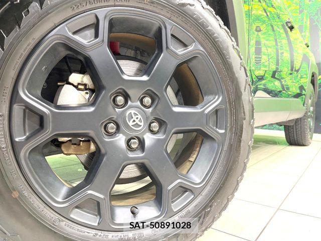 Toyota RAV4 2024-03 7359523-12