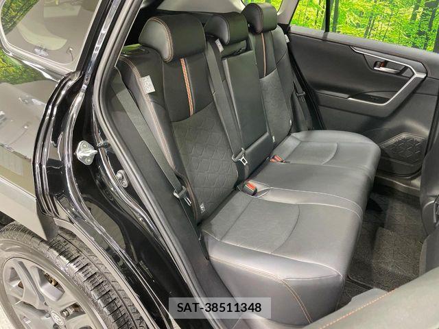 Toyota RAV4 2023-09 7359535-9