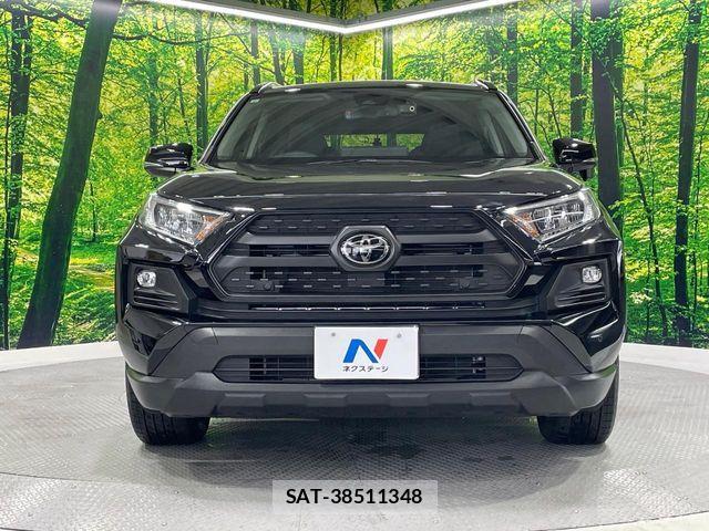 Toyota RAV4 2023-09 7359535-14