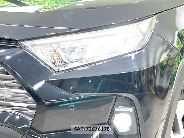 Toyota RAV4 2023-03 7359548-11