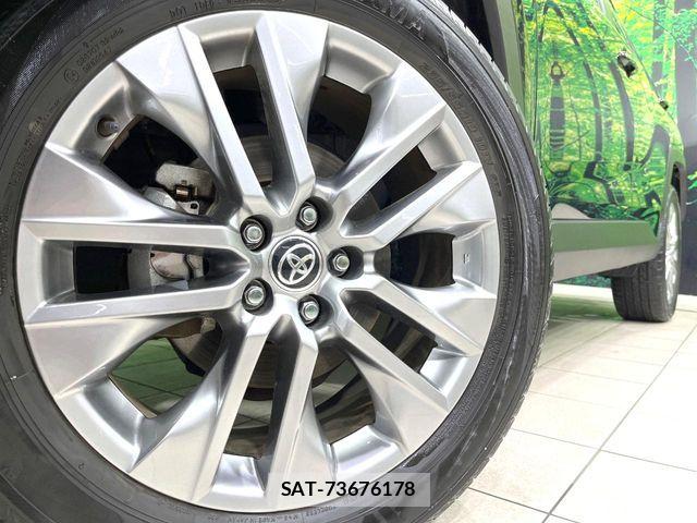 Toyota RAV4 2023-03 7359548-12