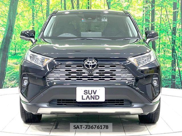 Toyota RAV4 2023-03 7359548-13