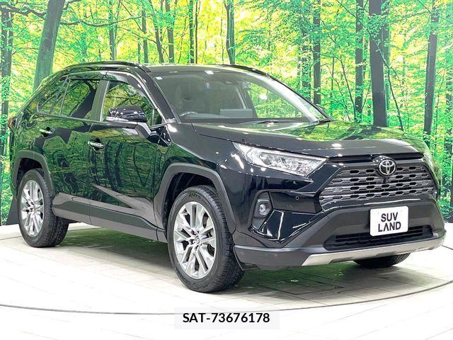 Toyota RAV4 2023-03 7359548-15