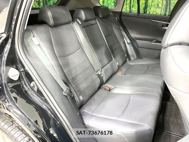 Toyota RAV4 2023-03 7359548-8