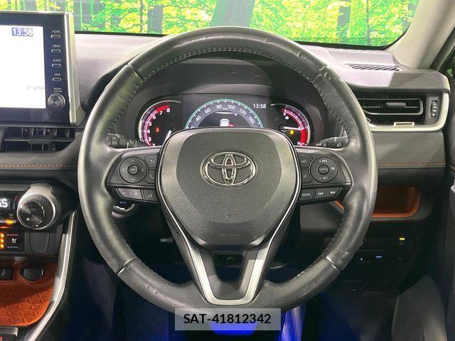Toyota RAV4 2021-05 7359543-10