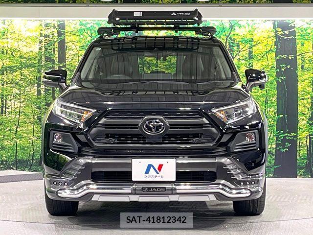 Toyota RAV4 2021-05 7359543-13