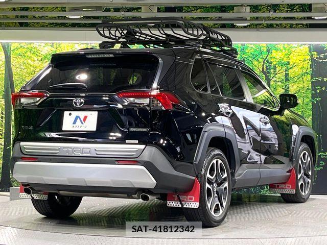 Toyota RAV4 2021-05 7359543-16