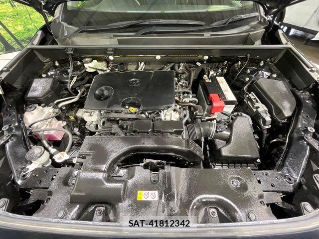 Toyota RAV4 2021-05 7359543-17