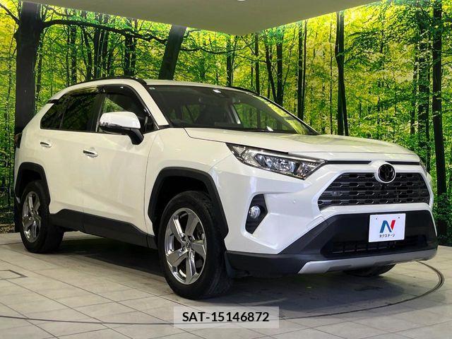 Toyota RAV4 2021-08 7359559-15