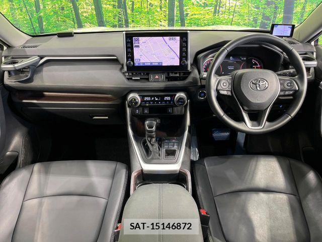 Toyota RAV4 2021-08 7359559-1