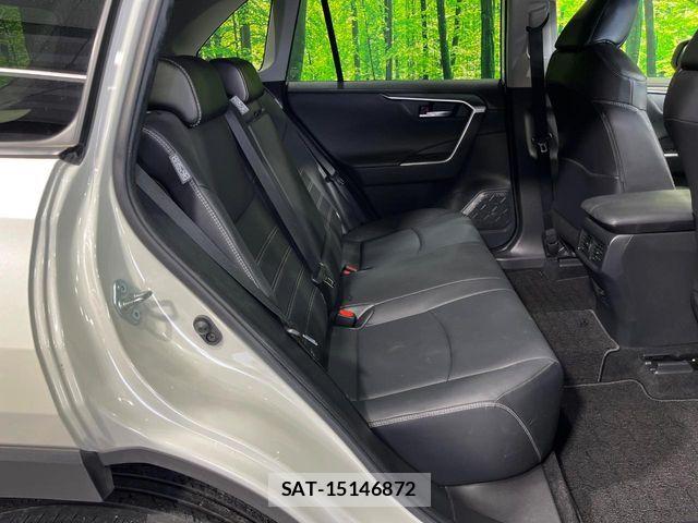 Toyota RAV4 2021-08 7359559-8