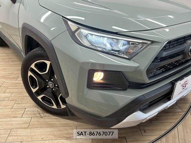 Toyota RAV4 2019-06 7359565-19