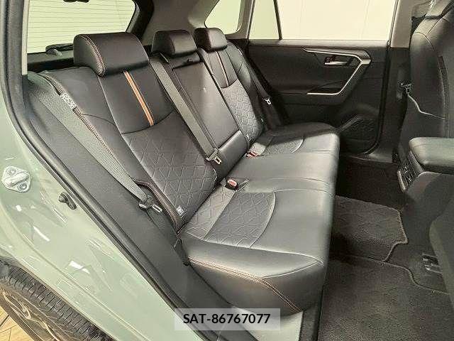Toyota RAV4 2019-06 7359565-5