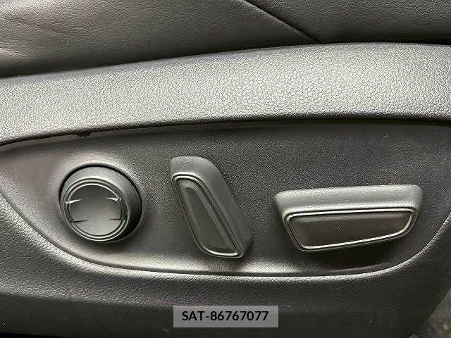 Toyota RAV4 2019-06 7359565-8