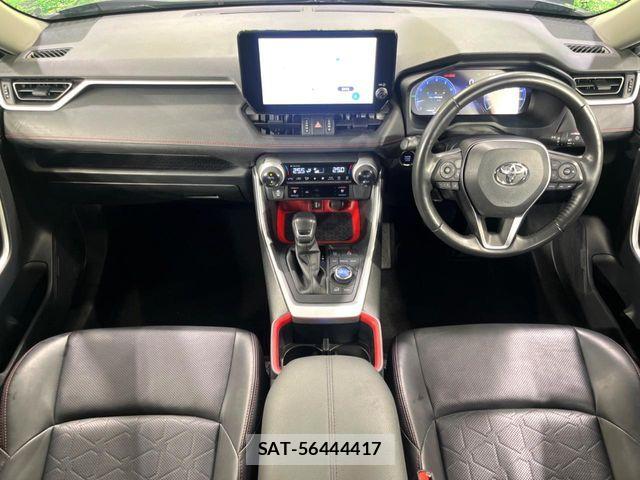Toyota RAV4 2024-04 7359551-2