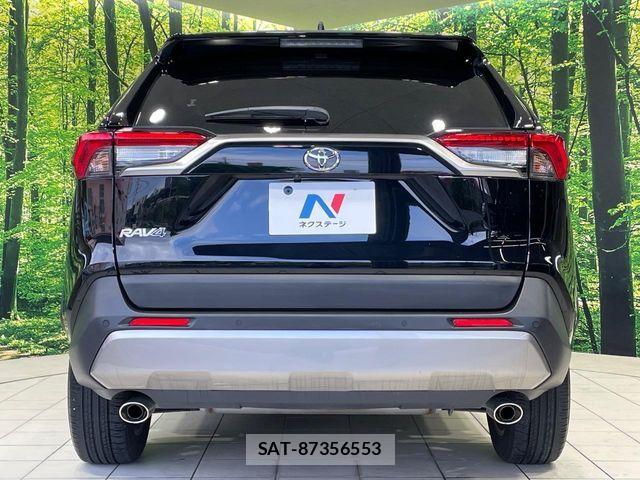 Toyota RAV4 2023-03 7359542-14