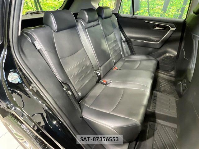 Toyota RAV4 2023-03 7359542-8