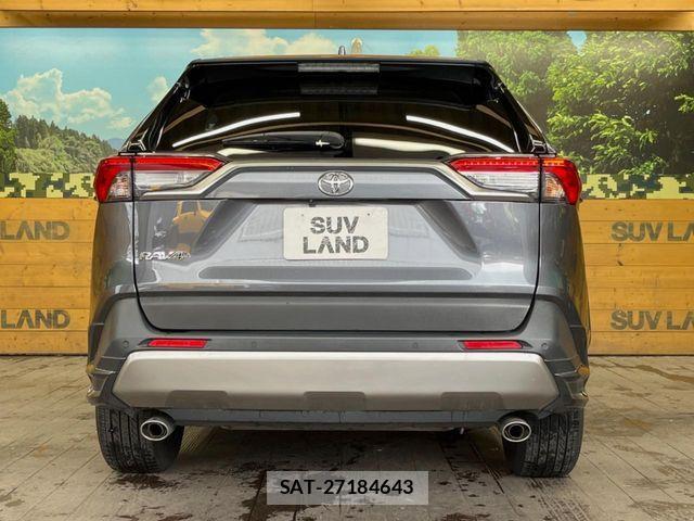 Toyota RAV4 2023-09 7359534-15