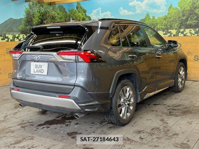 Toyota RAV4 2023-09 7359534-17