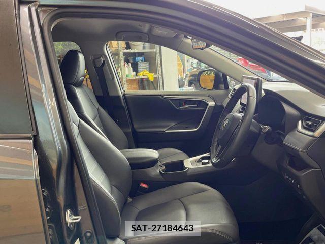 Toyota RAV4 2023-09 7359534-8
