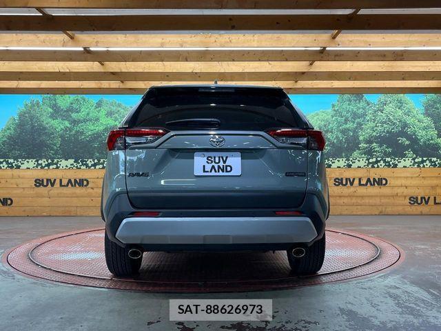 Toyota RAV4 2023-01 7359521-14
