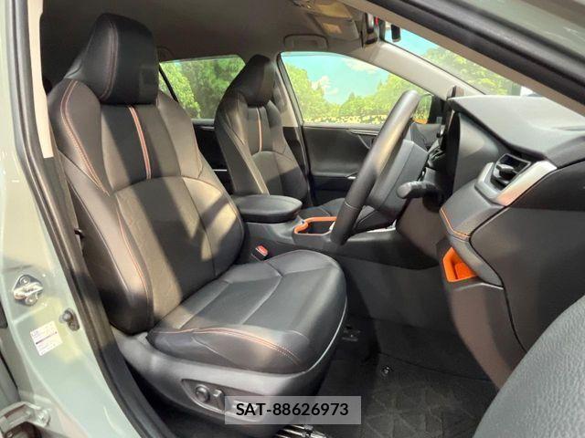 Toyota RAV4 2023-01 7359521-7