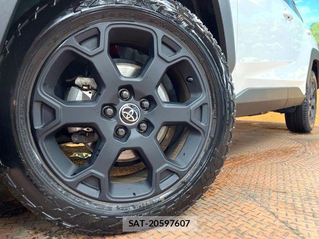 Toyota RAV4 2020-11 7359547-12