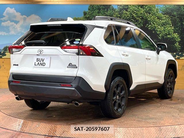 Toyota RAV4 2020-11 7359547-16