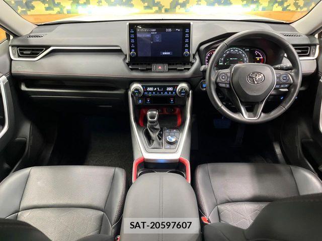Toyota RAV4 2020-11 7359547-1