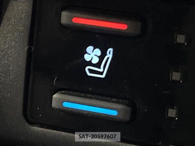 Toyota RAV4 2020-11 7359547-3