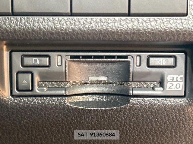 Toyota RAV4 2023-10 7359526-7