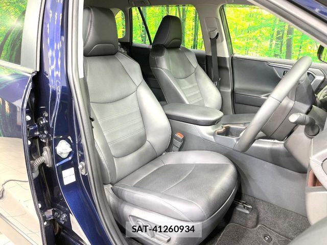 Toyota RAV4 2023-07 7359546-9