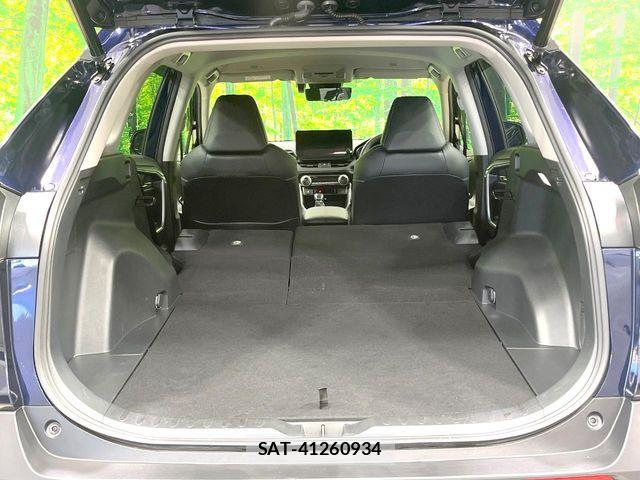 Toyota RAV4 2023-07 7359546-11