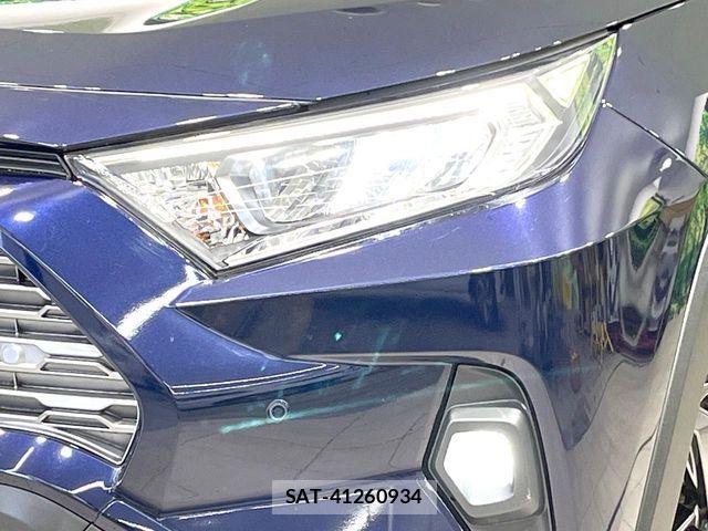 Toyota RAV4 2023-07 7359546-13