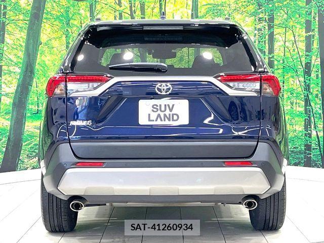 Toyota RAV4 2023-07 7359546-16