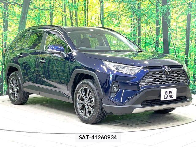 Toyota RAV4 2023-07 7359546-17