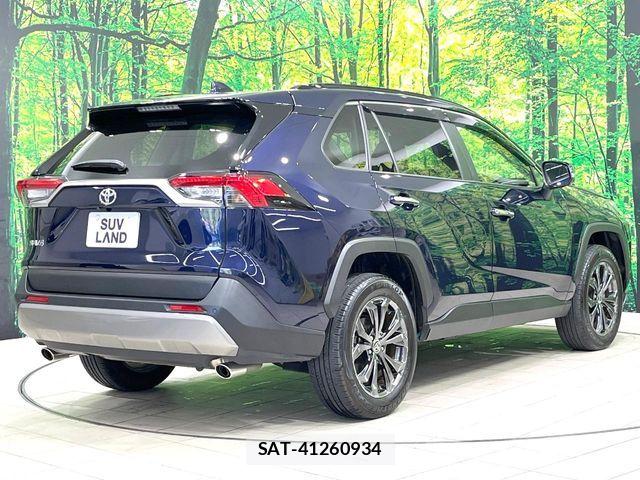 Toyota RAV4 2023-07 7359546-18