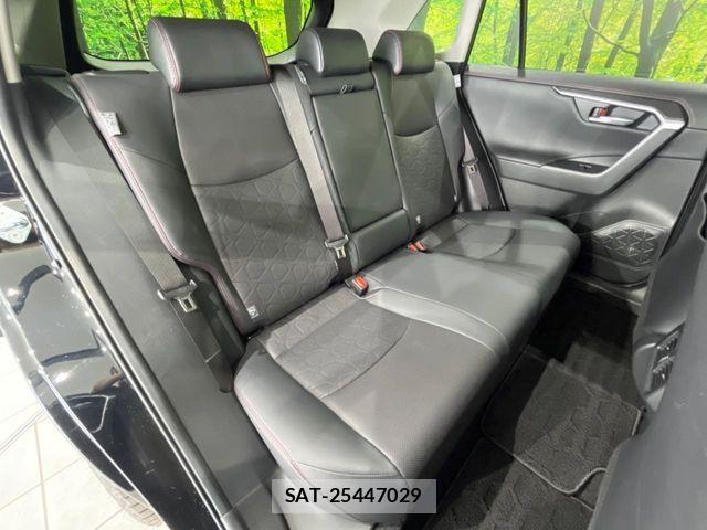 Toyota RAV4 2021-01 7359549-9