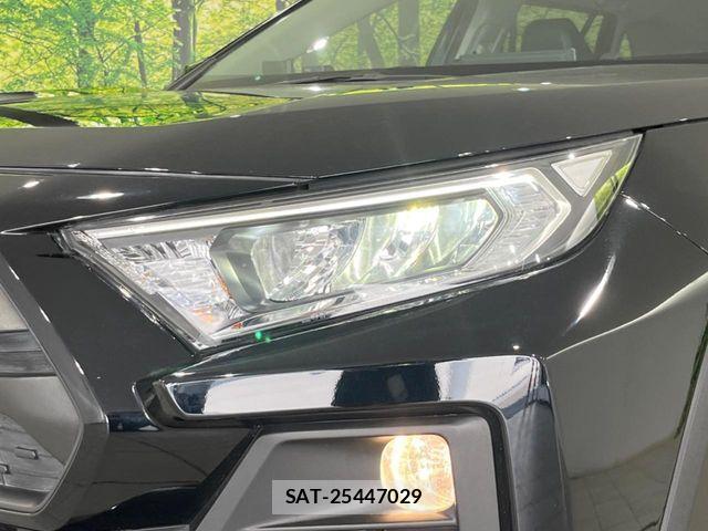 Toyota RAV4 2021-01 7359549-12