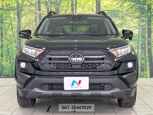 Toyota RAV4 2021-01 7359549-14