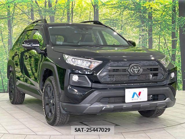 Toyota RAV4 2021-01 7359549-16